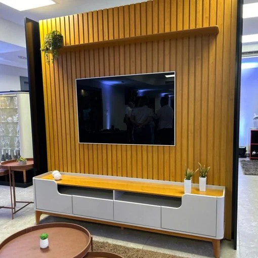 Rack Flip com Painel Supremo 4 Portas para TV até 85 Polegadas Patrimar Off White Cinamomo