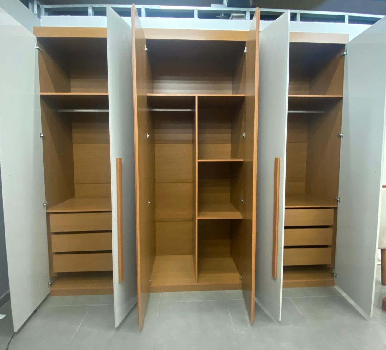 Guarda Roupa Casal 6 Portas e 6 Gavetas Riviera - Rufato - Imagem 2